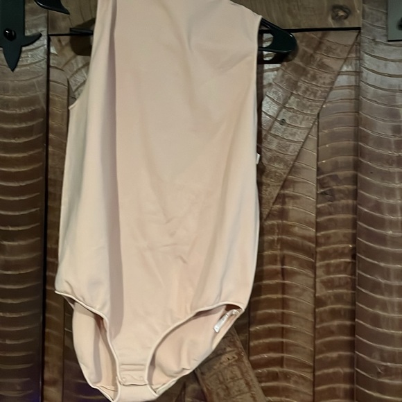 Skims high neck new without tags nude plus size bodysuit - Picture 5 of 8